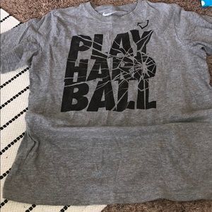 grey nike t-shirt